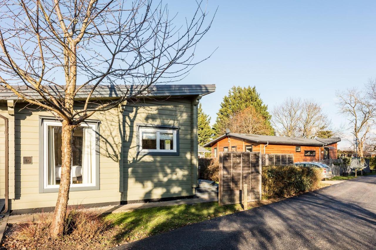 Roydon Marina Village Lodges Екстериор снимка